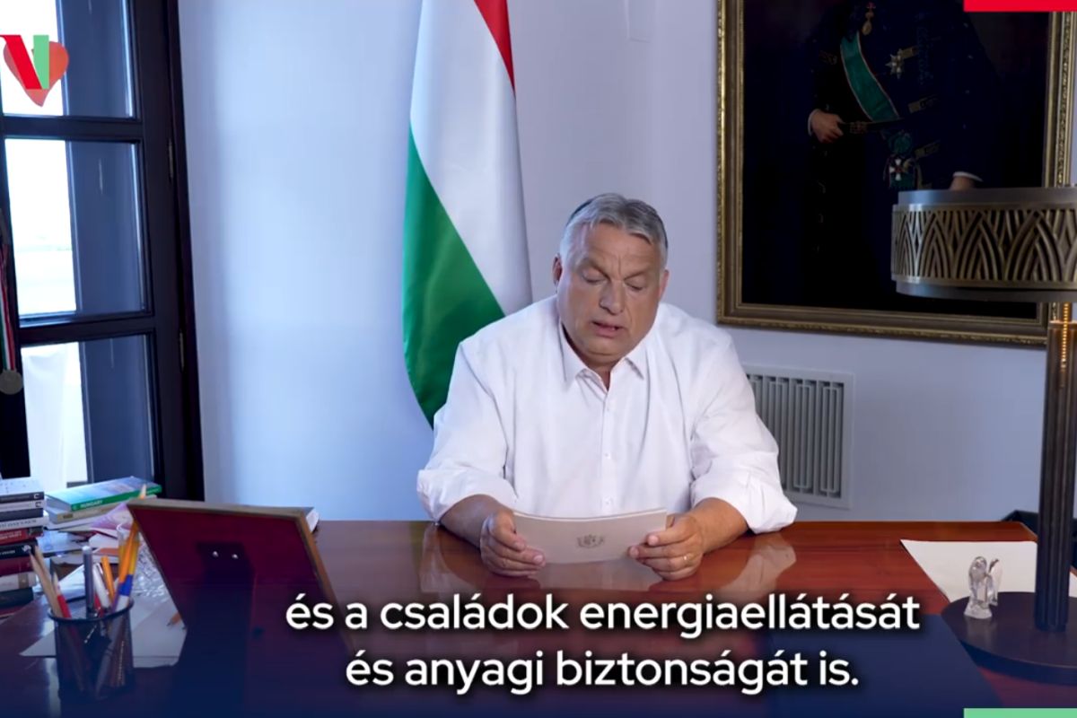 Éjfélkor életbe lép a háborús veszélyhelyzet – jelentette be Orbán Viktor