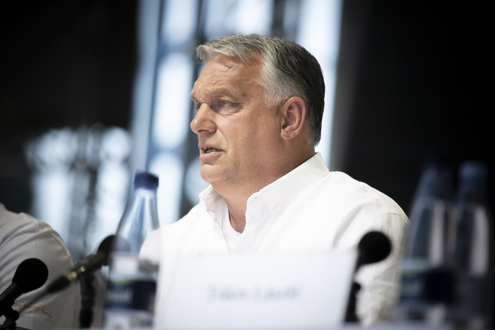 Kihagyták Orbán beszédének angol összefoglalójából a „kevert fajokról” szóló részt