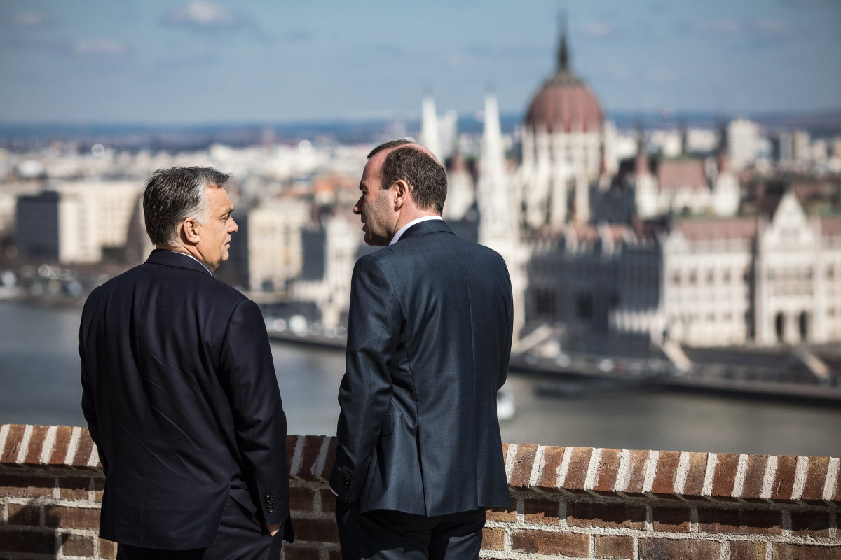 Origo: A Fidesz kilép az Európai Néppárt frakciójából