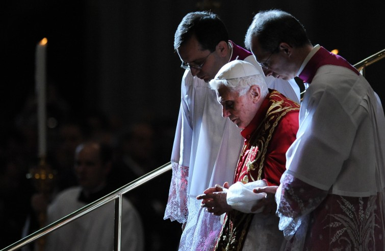 Azzal vádolják Benedek pápát, hogy molesztálásokat tussolhatott el a kinevezése előtt