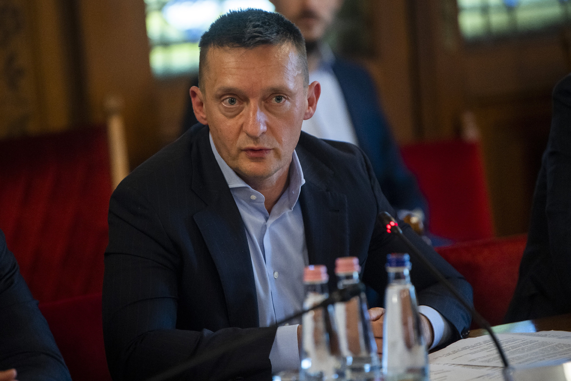 24.hu: Rogán Antal kabinetfőnökéről szó sem esik a Schadl-ügy vádiratában
