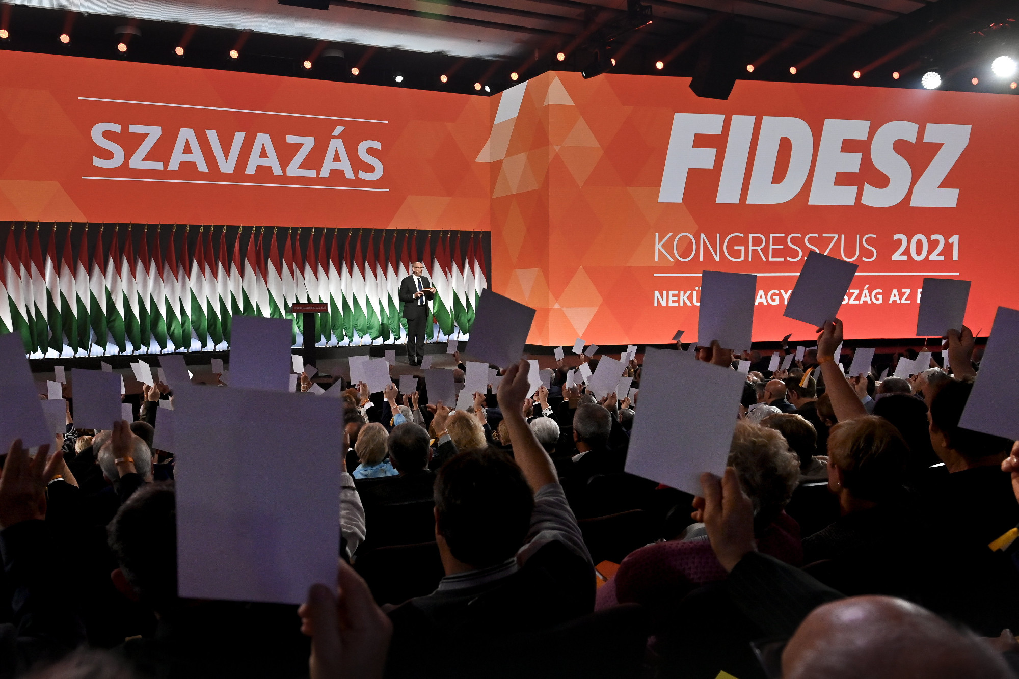 Fidesz-kongresszus: Orbán Viktort újraválasztották
