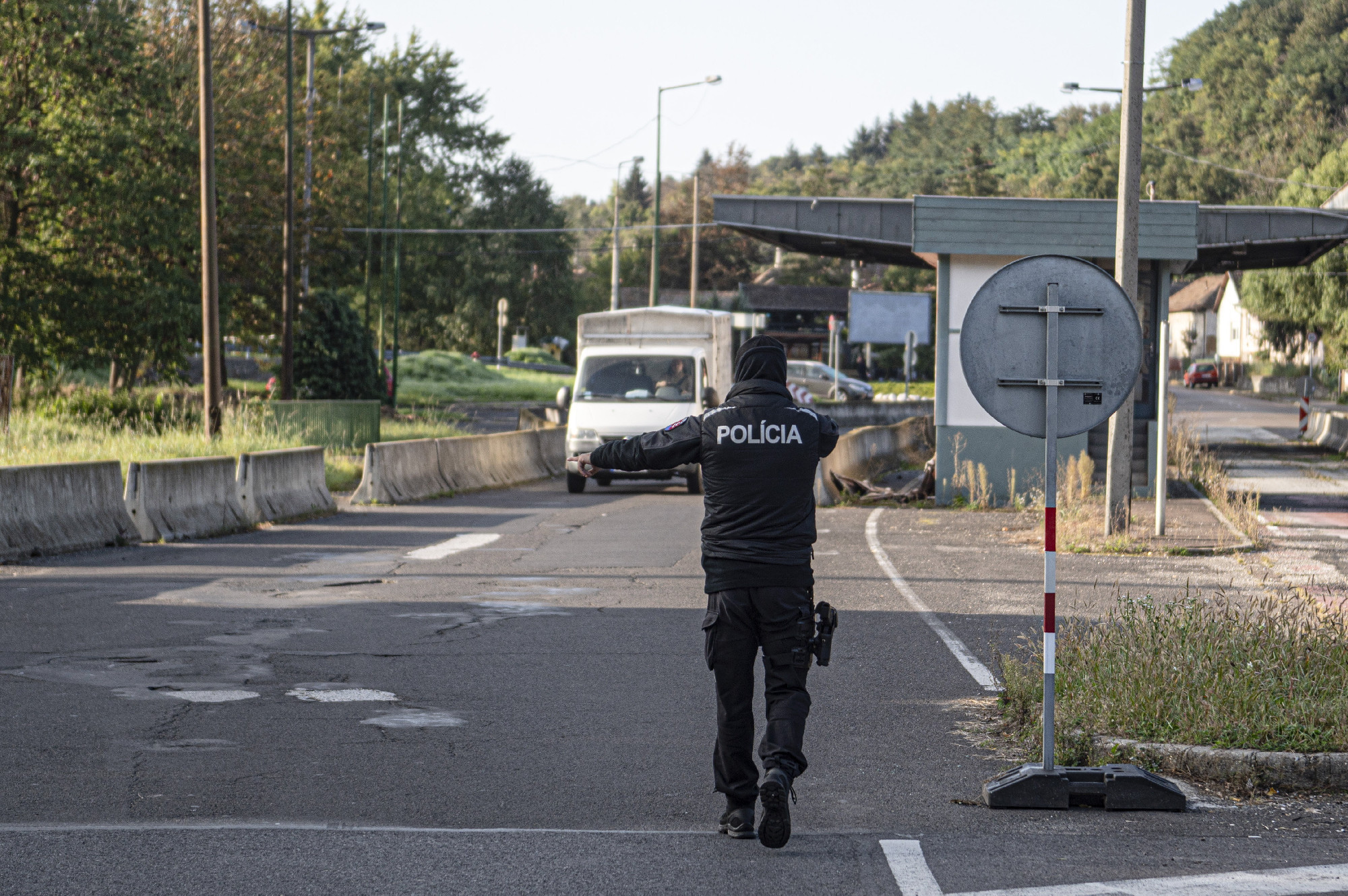A szlovákok bevezették a határellenőrzést, de valójában nem változott semmi