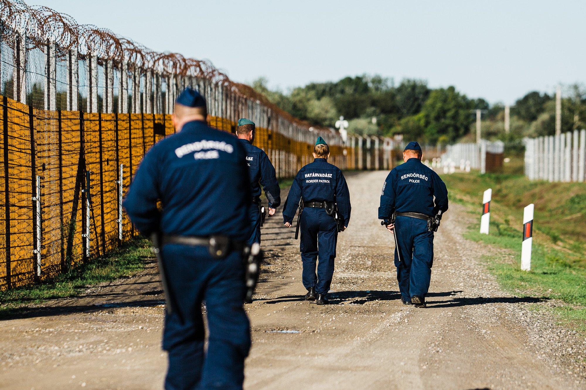 Rétvári bejelentette: a határvadászok átvették a katonák feladatait a déli határon