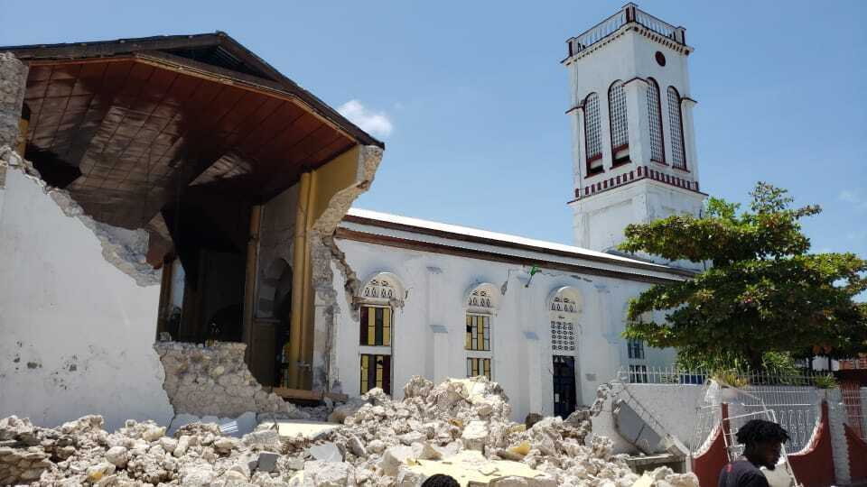 Erős földrengés rázta meg Haitit