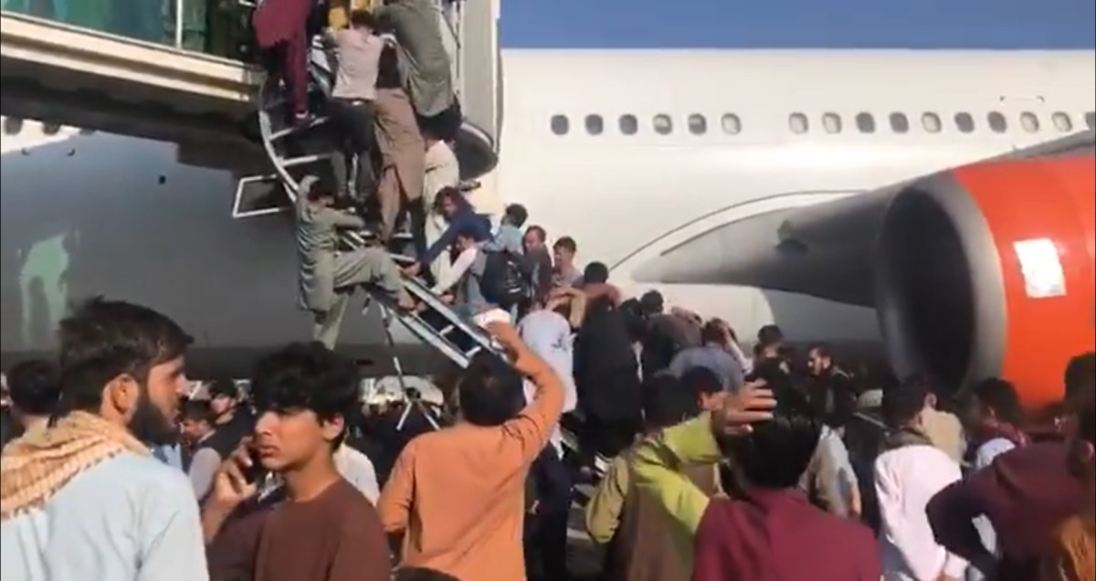 Húsz afgán menekültet kiszűrtek a német biztonsági erők a kimenekítettek közül