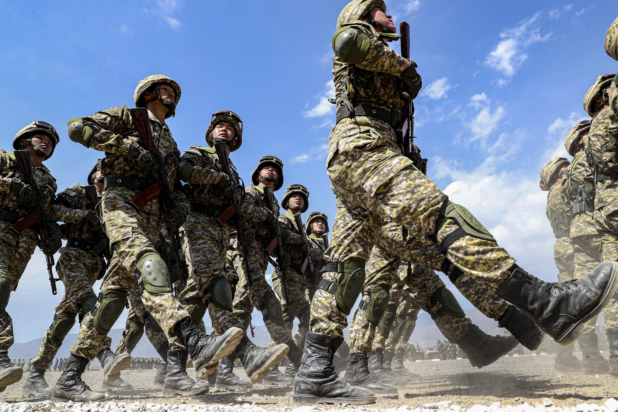 Hadgyakorlatokat tartanak a tádzsik-afgán határon
