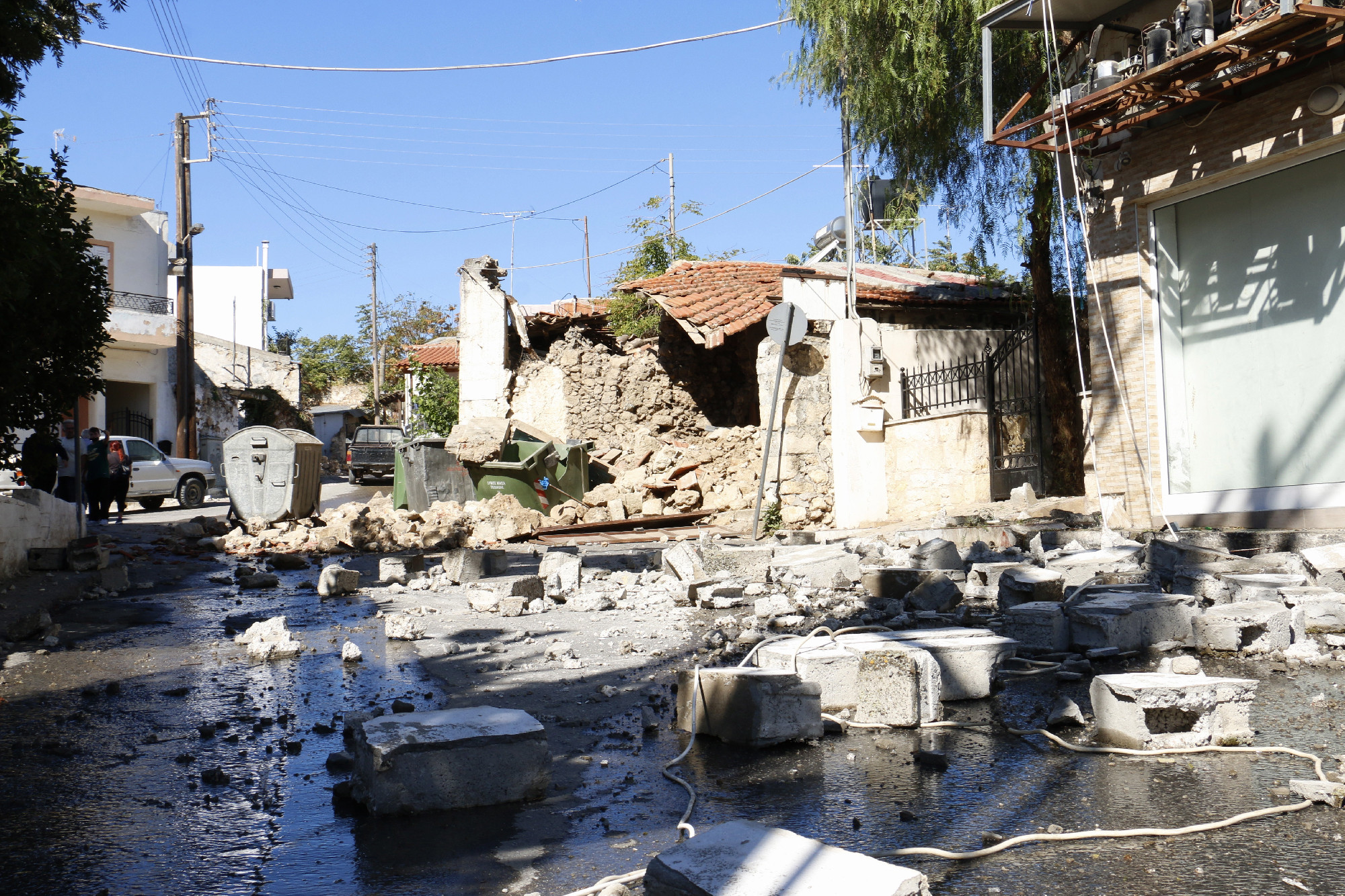 Újabb földrengés Krétán, cunamiriadót adtak ki