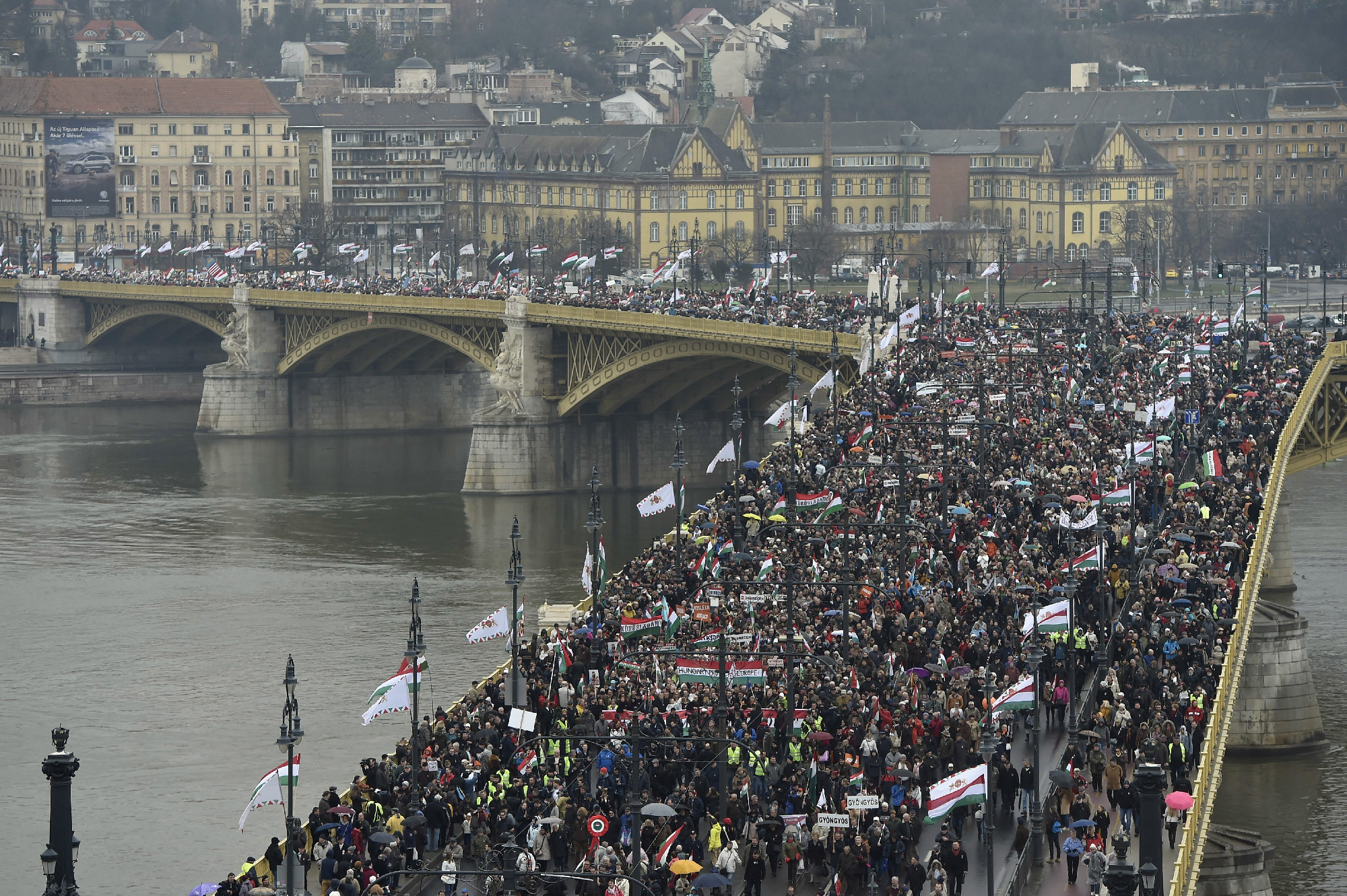 Békemenet, Orbán-beszéd, összellenzéki megemlékezés