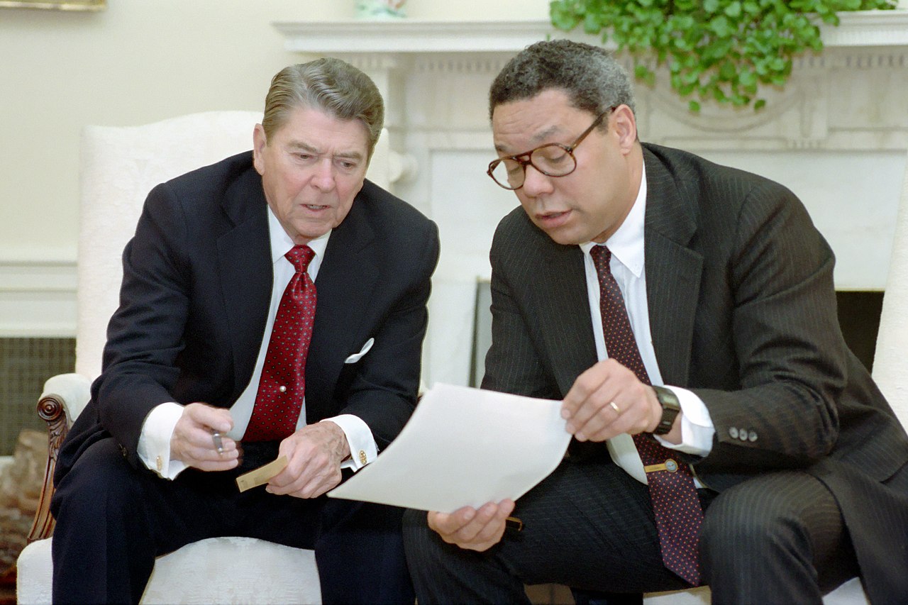 Elhunyt Colin Powell egykori amerikai külügyminiszter 