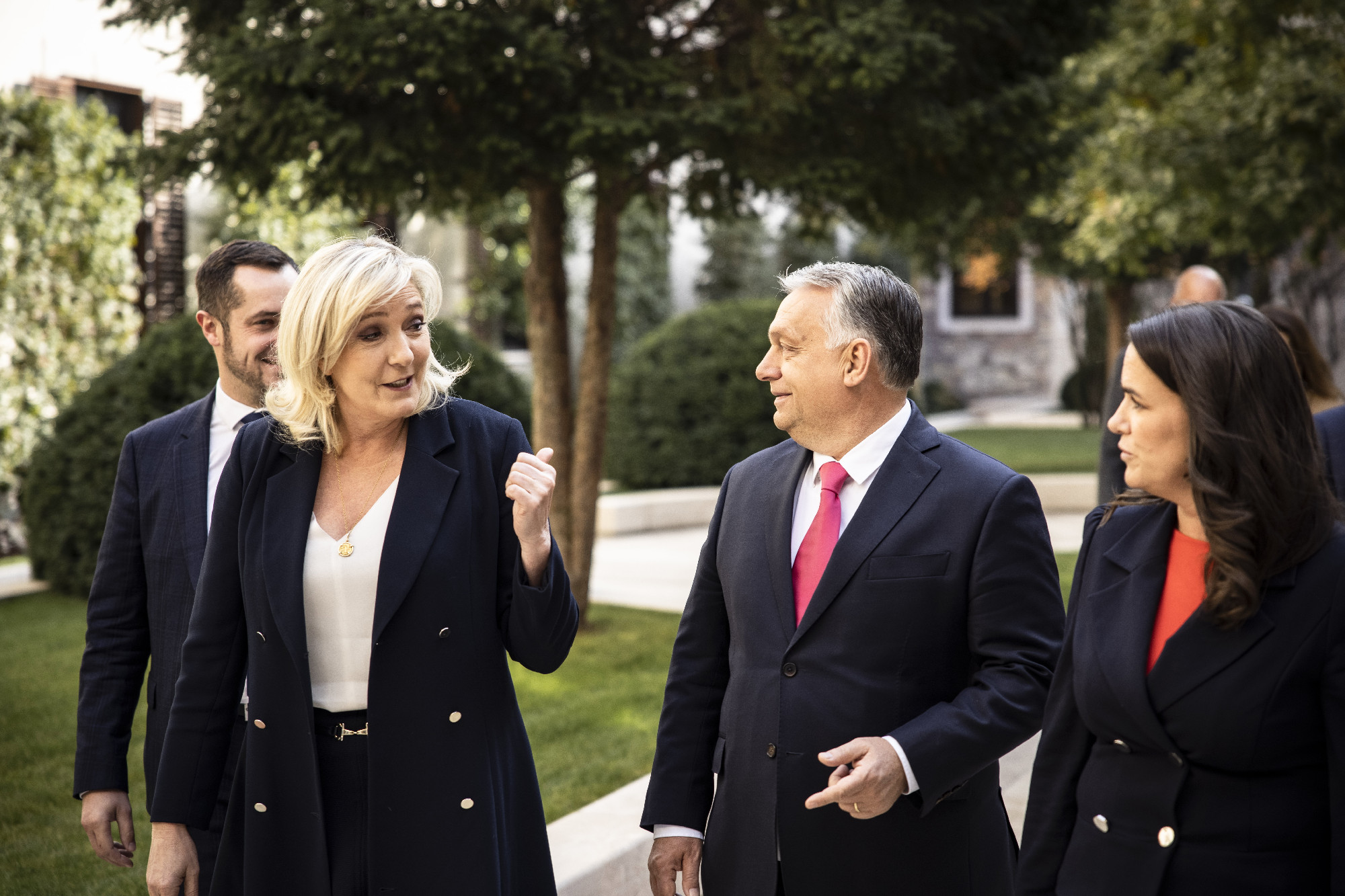 Marine Le Pen támogatja Orbán Viktort az EU zsarolásaival szemben