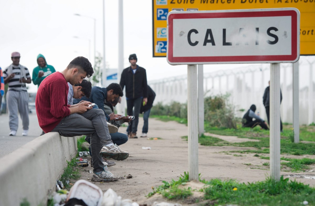 A Decathlon nem árul kenukat, hogy az illegális bevándorlók ne tudjanak átevezni a La Manche csatornán