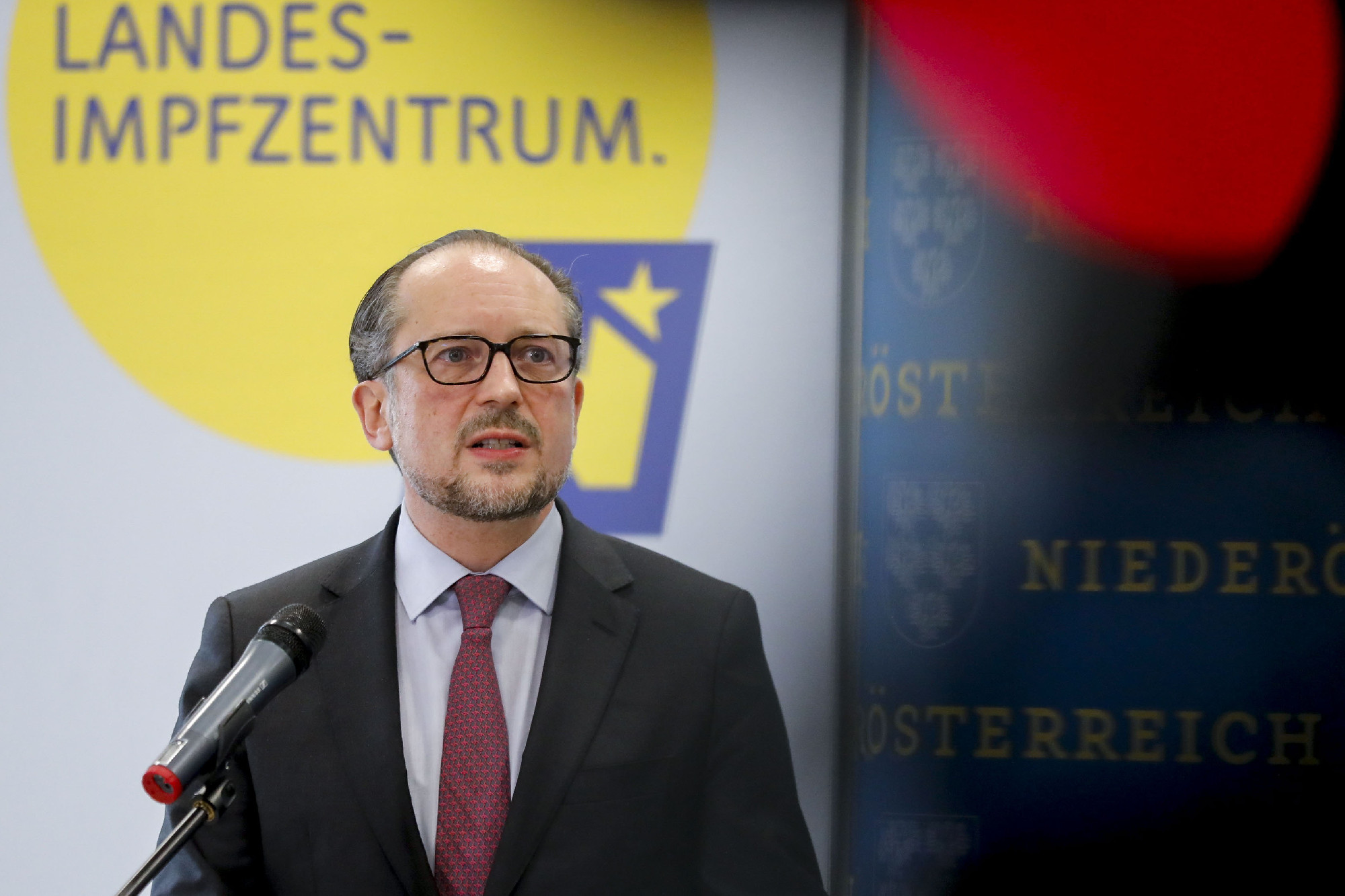 Az osztrák külügyminiszter szerint a háború után sem normalizálódnak a kapcsolatok Putyinnal