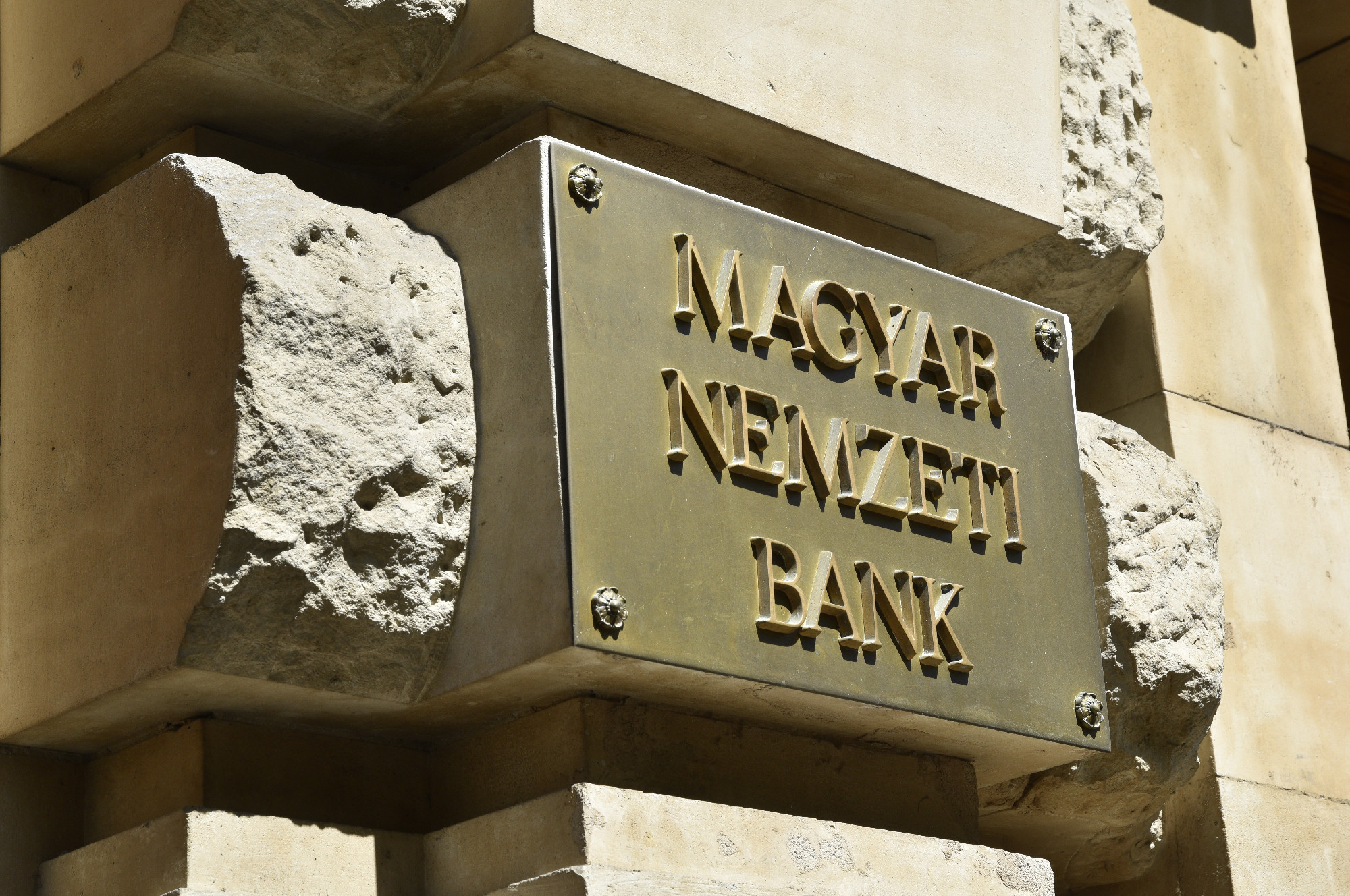 Államközeli szuperbank: az MNB engedélyezte a Budapest Bank és az MKB Bank egyesülését 