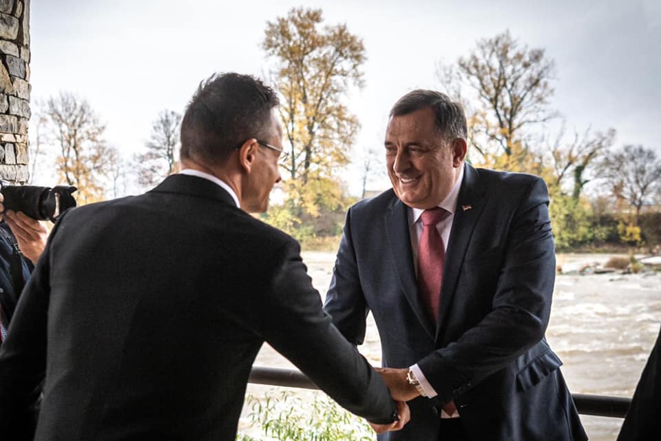 Magyarország megvétózza a boszniai szerbek elleni esetleges EU-s szankciókat