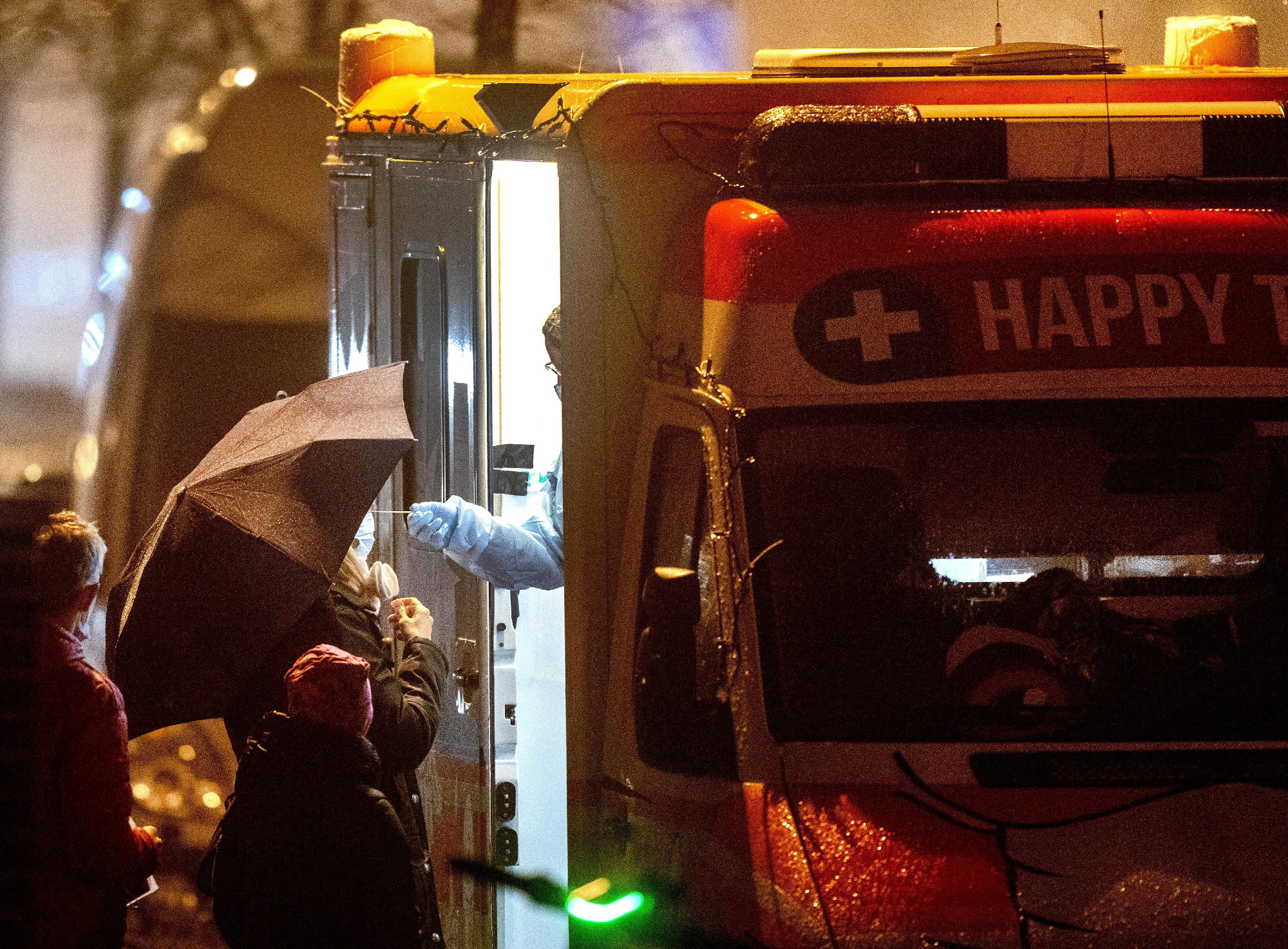 Németországban már legalább négy ember halálát okozta az omikron variáns