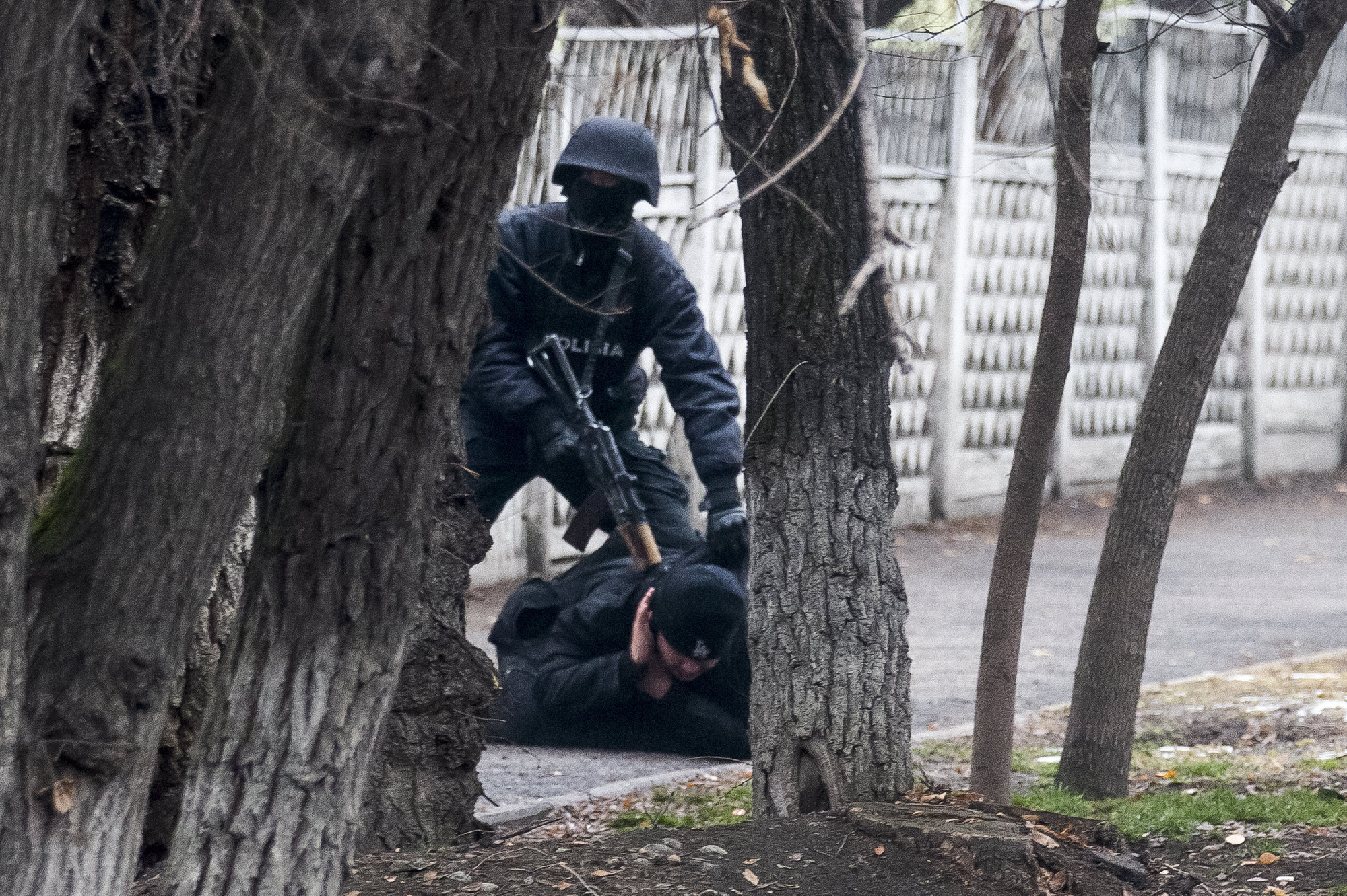 Putyin: „külföldi központokban kiképzett bandák” állnak a kazah zavargások mögött
