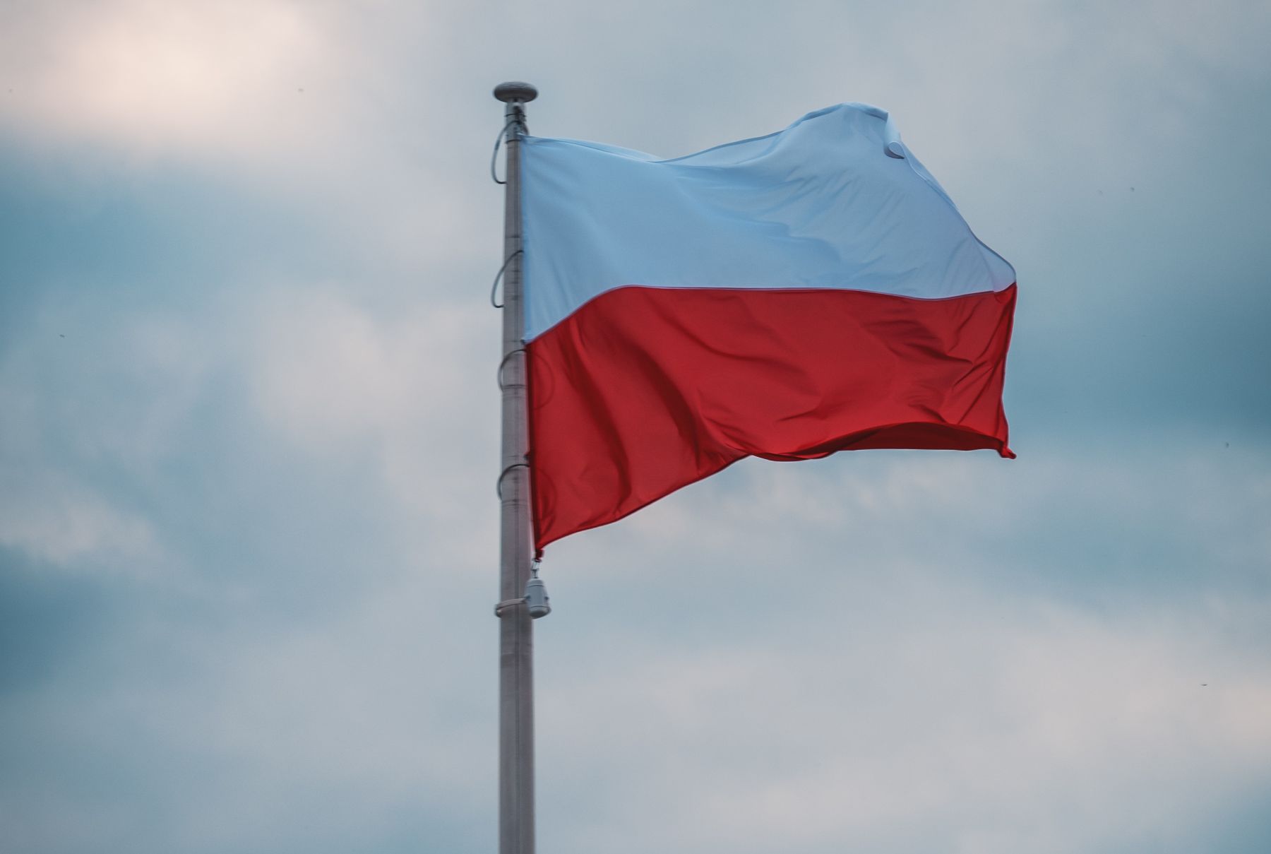 Több mint félmillió külföldön élő lengyel regisztrált a vasárnapi választásra