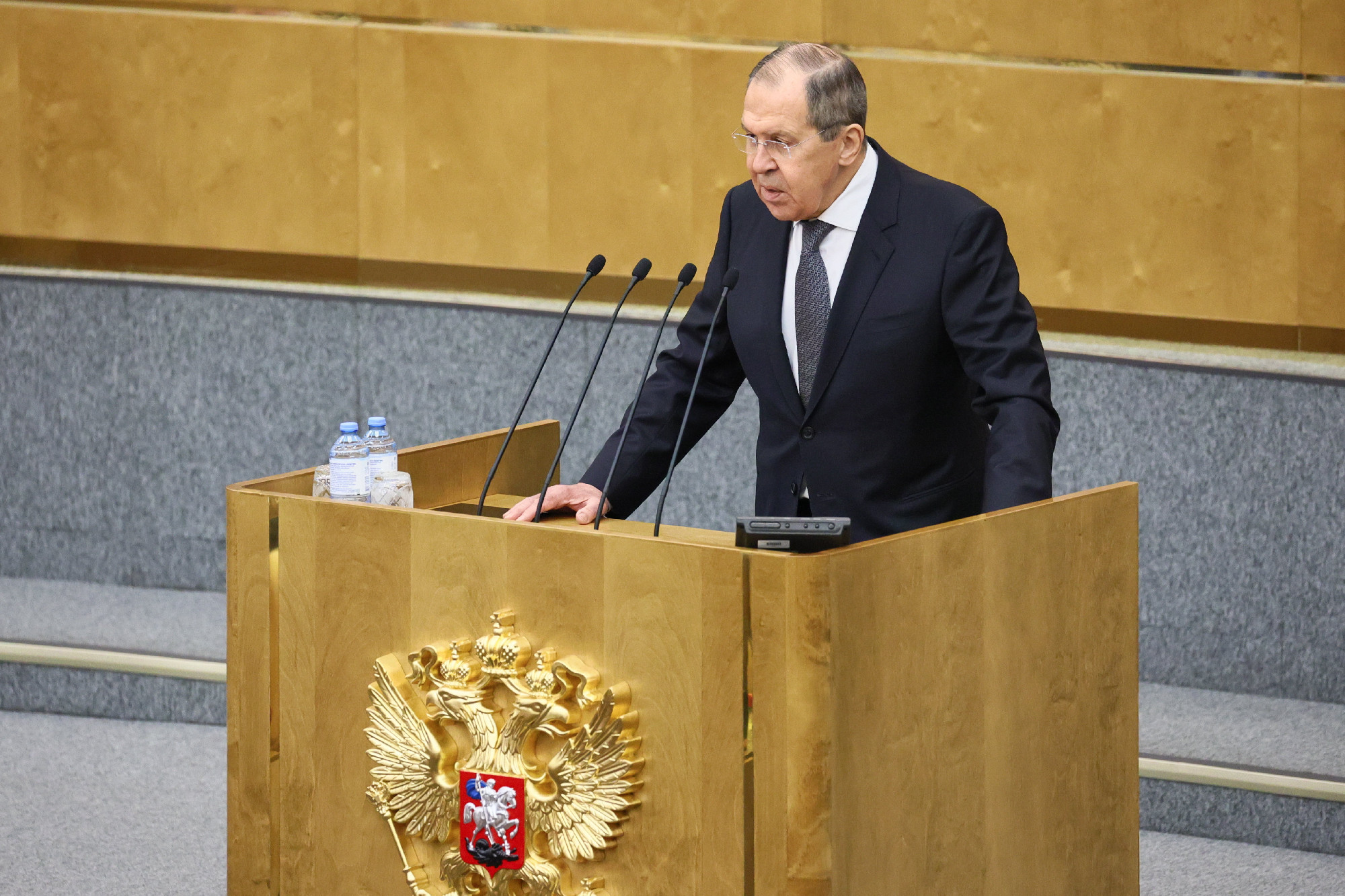 Lavrov ismét a NATO 90-es évekbeli bővítését bírálta