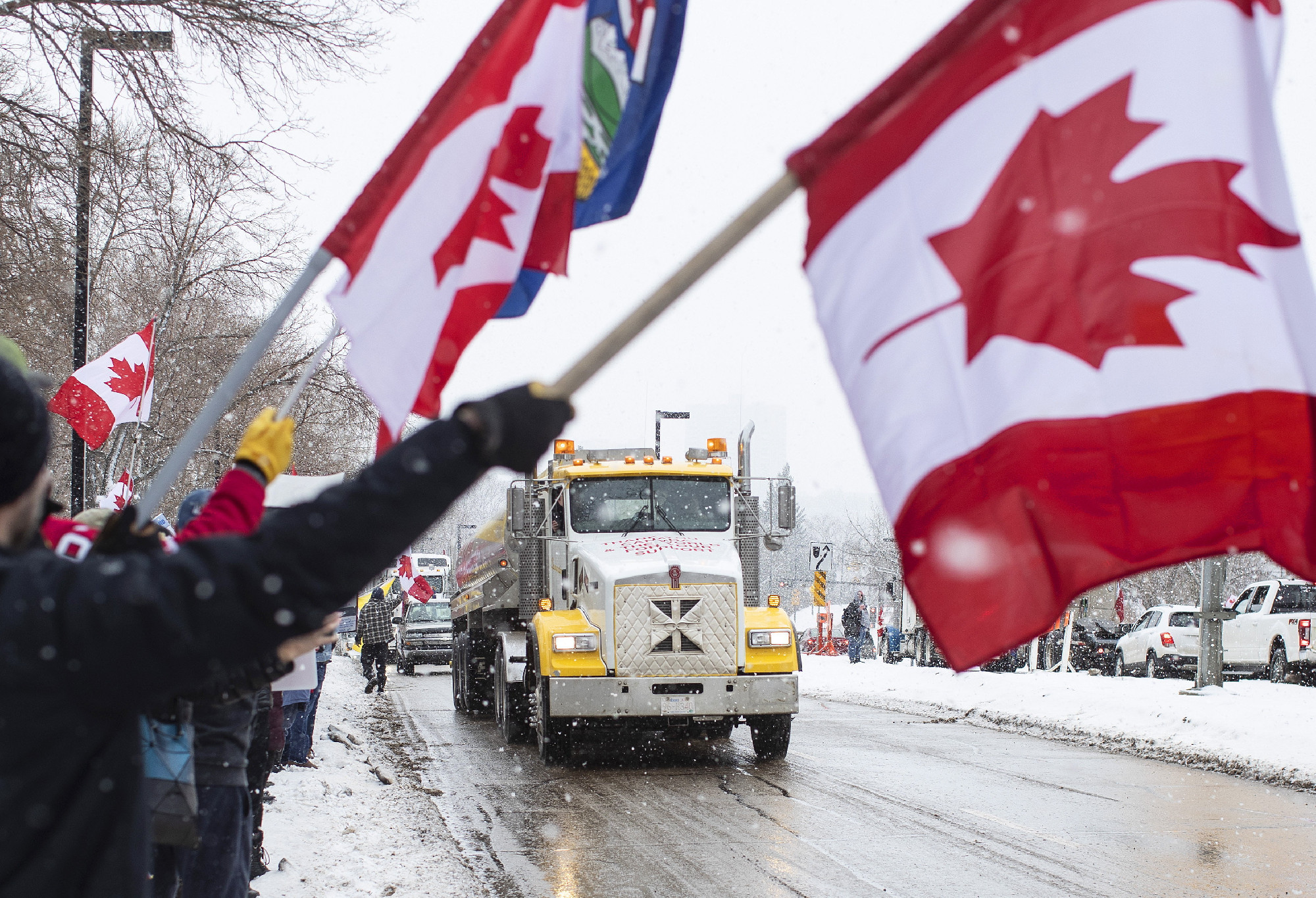 A kamionos demonstráció beszüntetését követeli a kanadai miniszterelnök