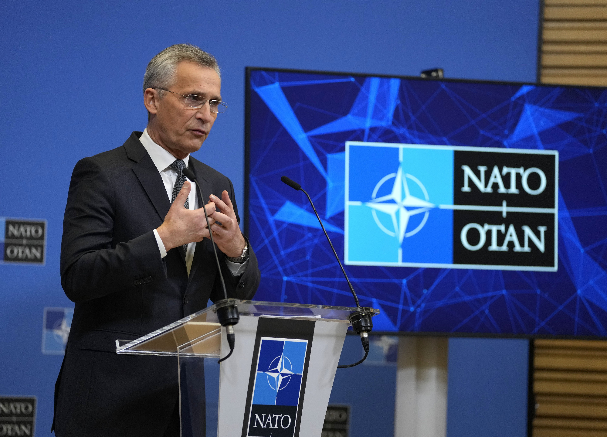 Elérhető közelségbe került a svéd NATO-tagság – állítja a katonai szövetség főtitkára