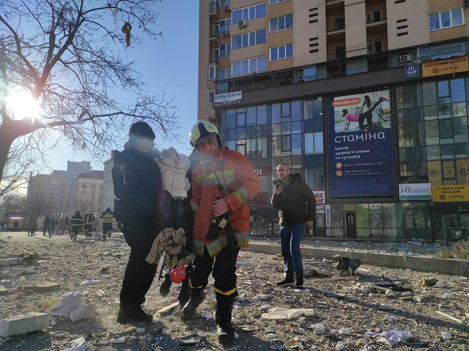 Biztonsági folyosót hoznak létre az oroszok, hogy a civilek elhagyhassák Kijevet
