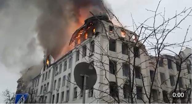 Civilek haltak meg az éjjeli bombázásokban Ukrajnában