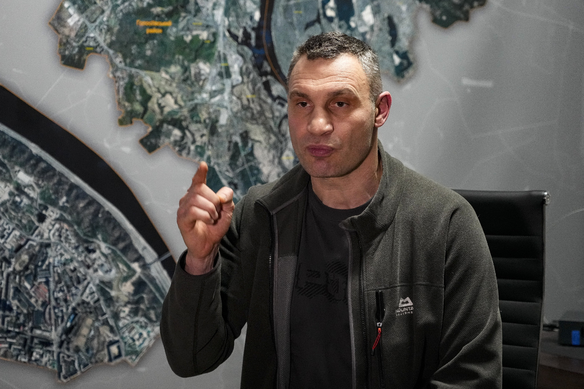 Vitalij Klicsko: Legalább két hétre elegendő a Kijevben rendelkezésre álló élelmiszer