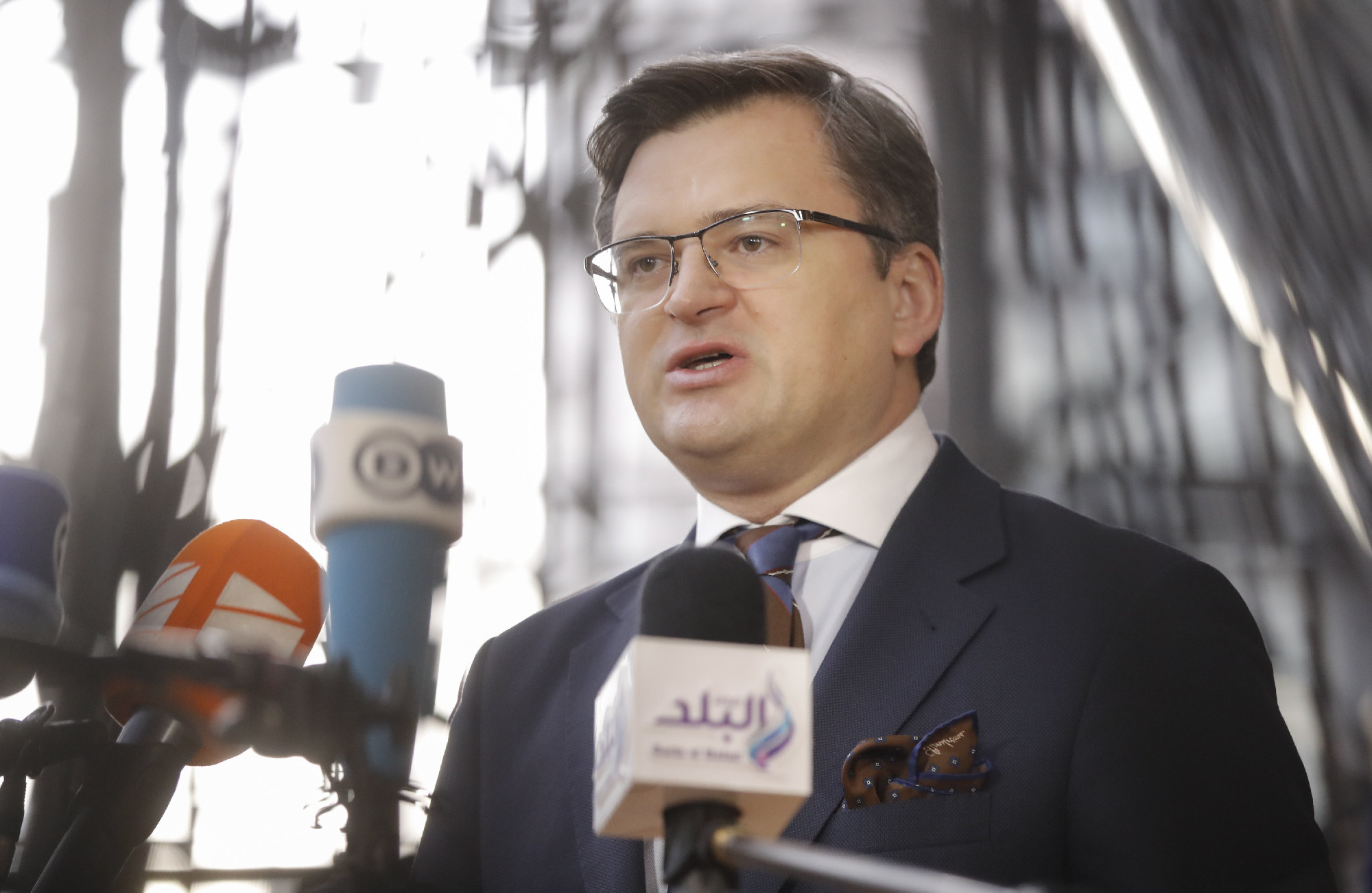 Abszurdnak nevezte az ukrán külügyminiszter azt a vádat, hogy piszkos bombát vetnének be