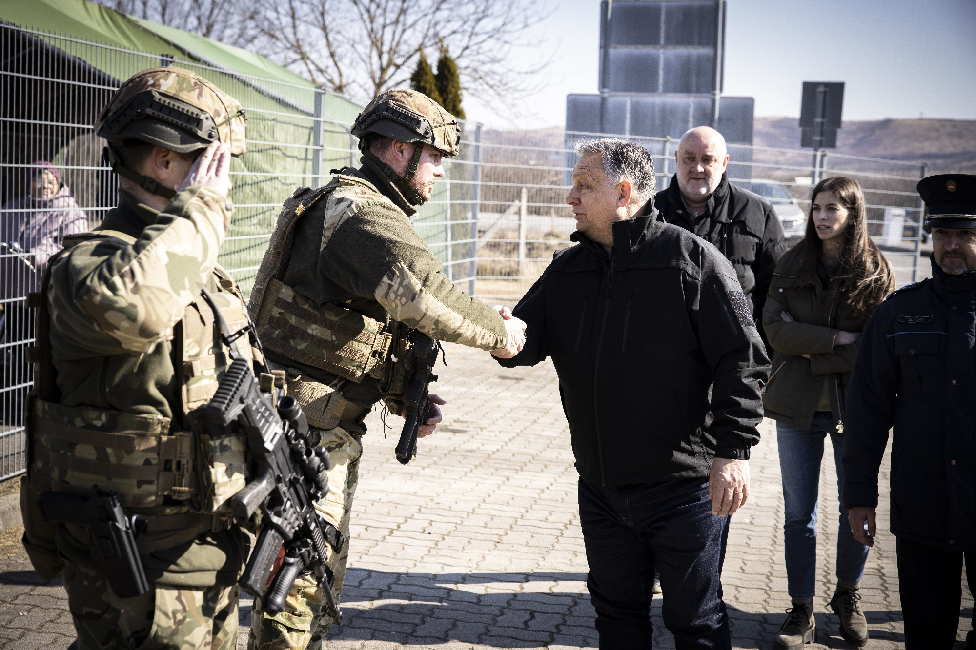 Orbán Viktor pénteken a barabási határállomáson tartott szemlét