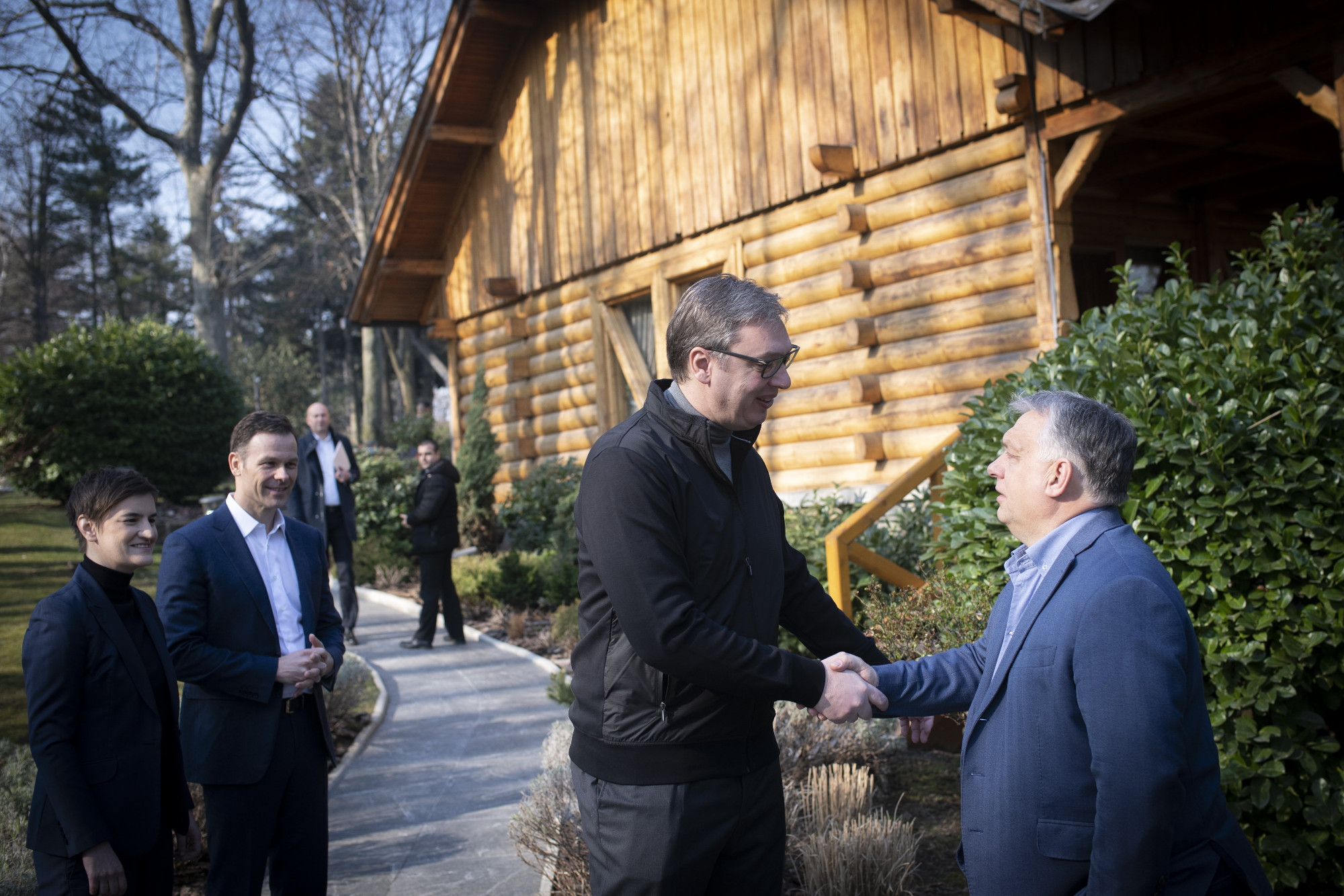 Orbán Kijev helyett egy jóval kevesebb bátorságot igénylő fővárosban tárgyalt