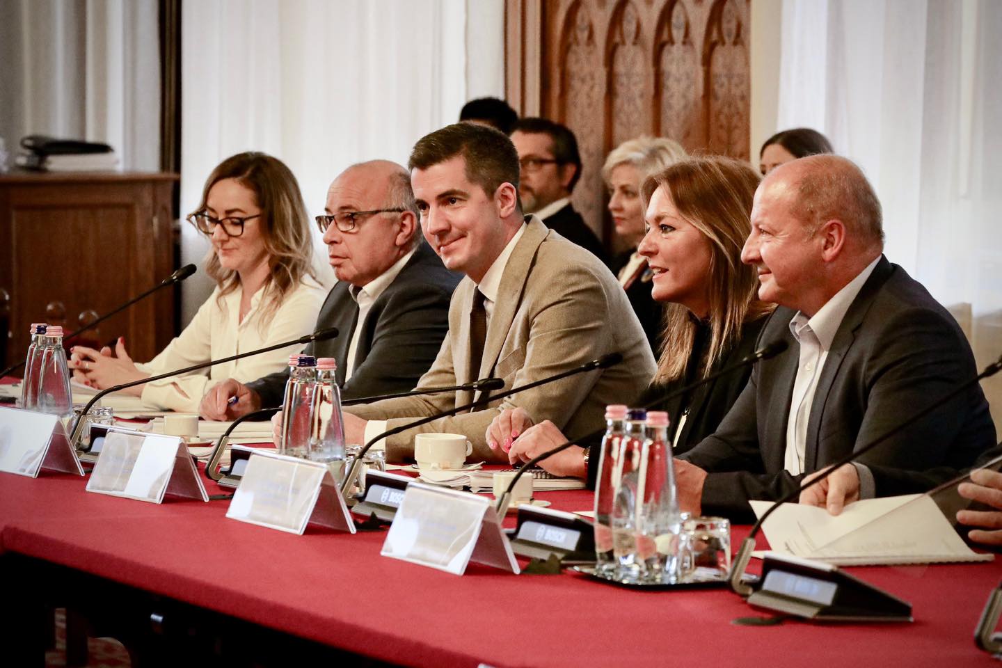Eldőltek a bizottsági helyek: Kövér a Jobbiknak adta a nemzetbiztonsági bizottság vezetését
