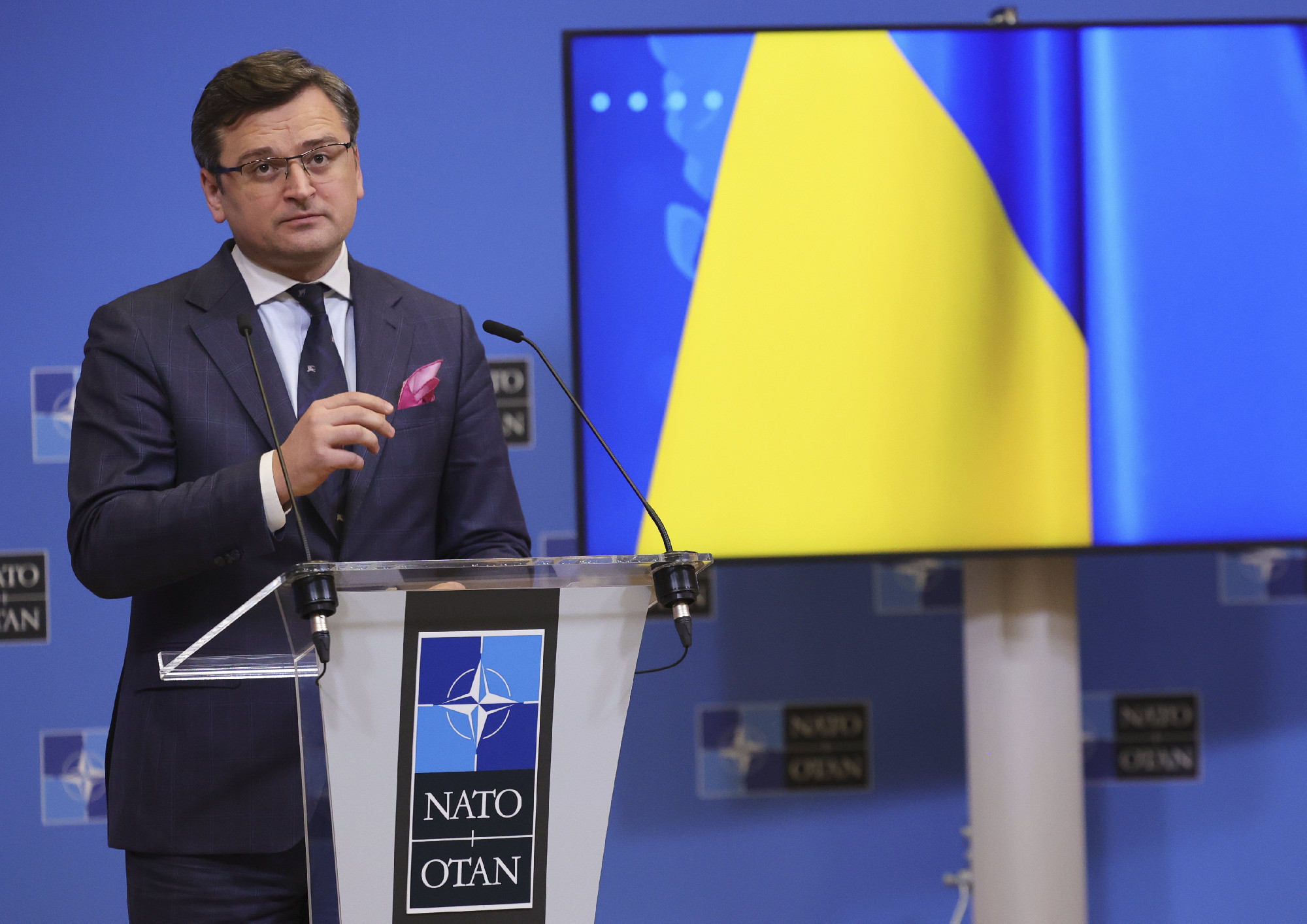 Az ukrán külügyminiszter sürgette az EU-t az Oroszország elleni olajembargó bevezetésére