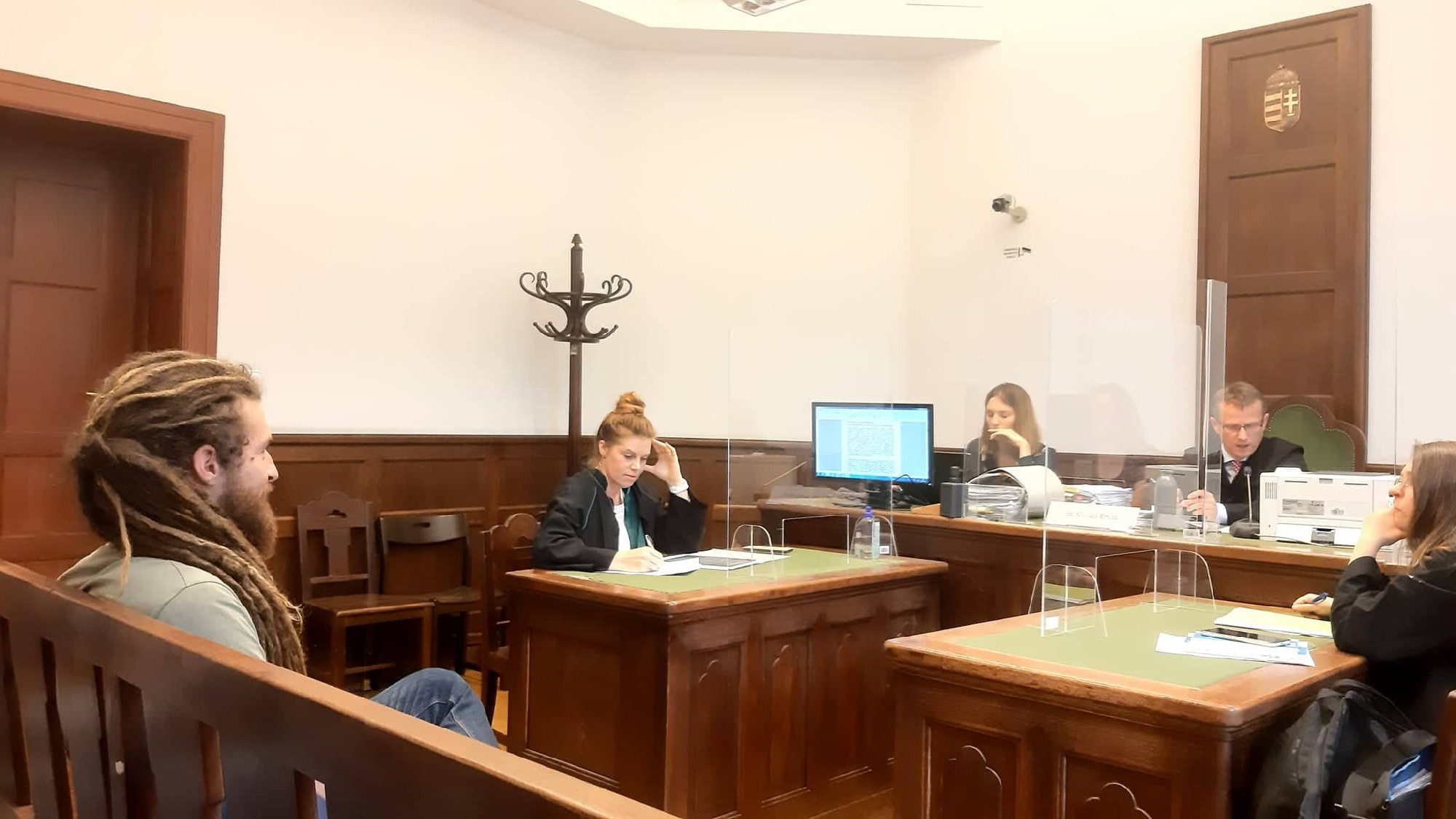 Bűnösnek találta a bíróság a ligetvédő Komáromy Gergelyt, művésznevén G Ras-t