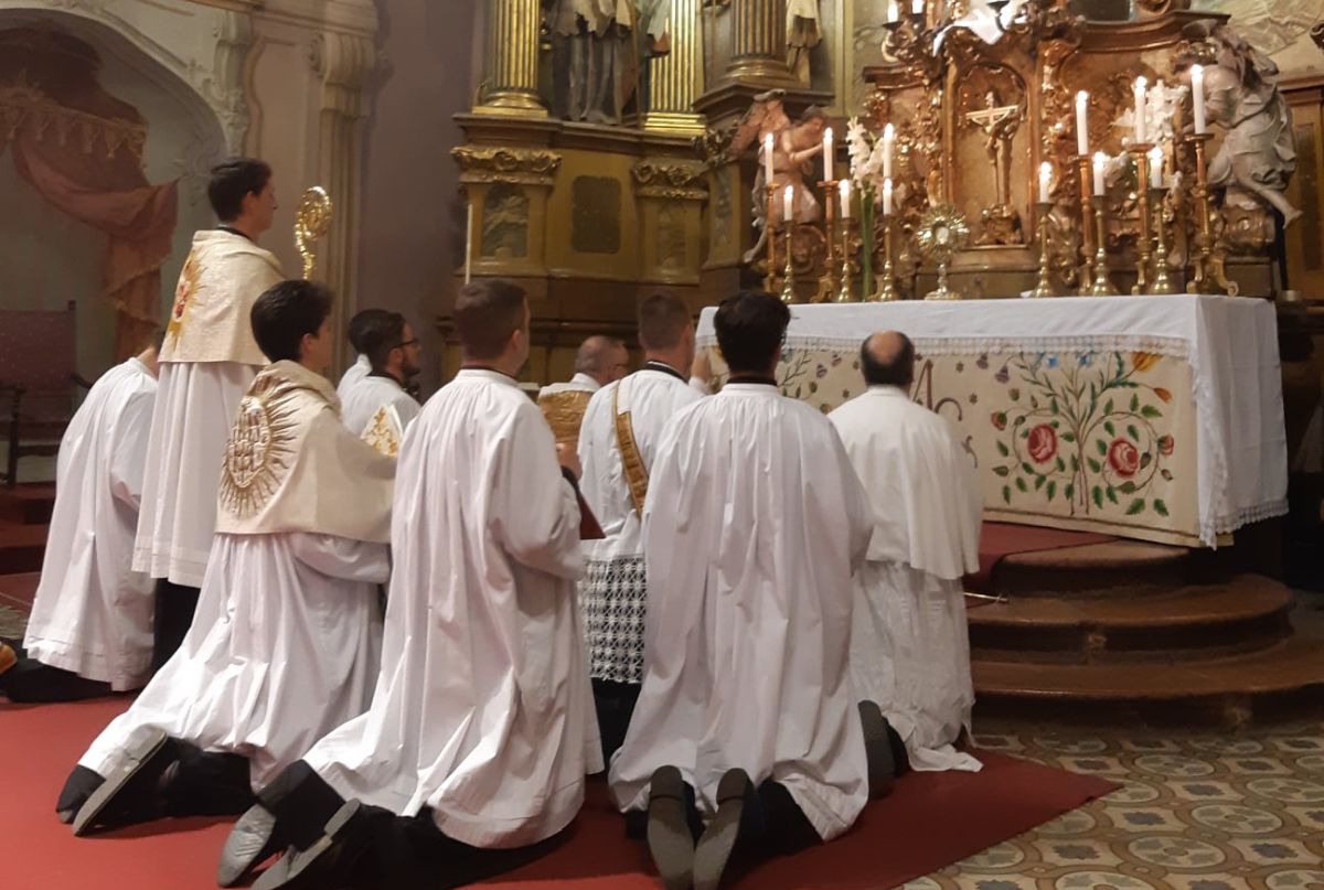 Régi liturgia: Benedek vagy Ferenc döntött jól?