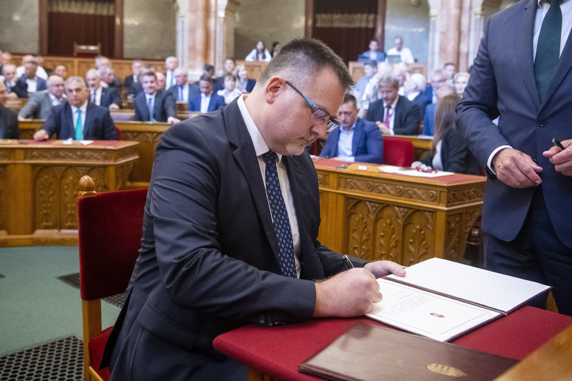 A fideszes többség megválasztotta az új ÁSZ-elnököt