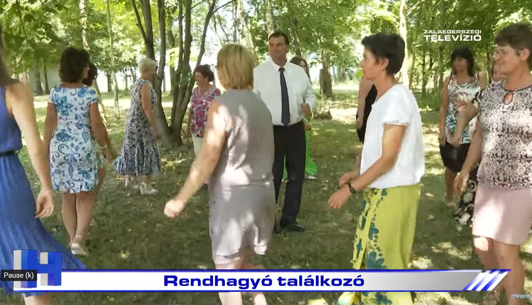 Polgármesternők táncolták körbe a zalai fideszes parlamenti képviselőt