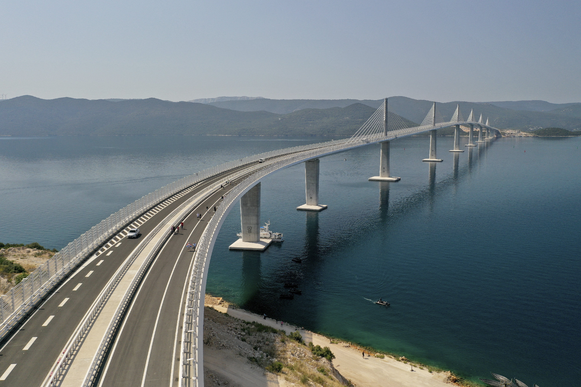Orbán Viktor gratulált horvát kollégájának az új tengeri hídhoz