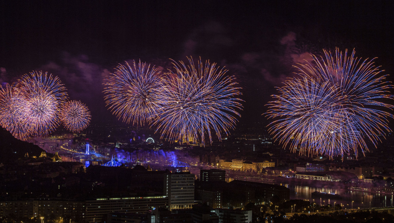 Augusztus 20.  Tűzijáték Budapesten 