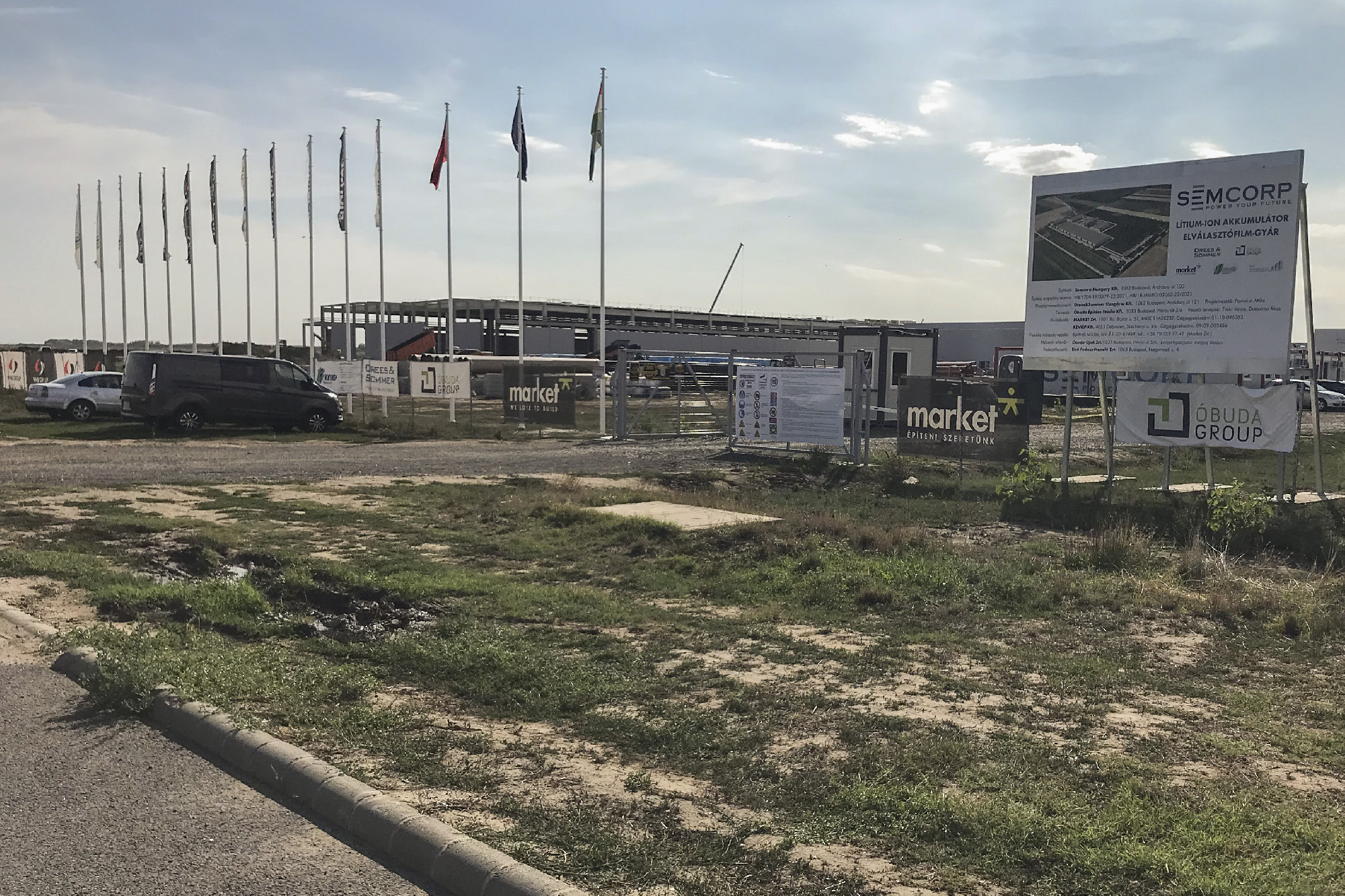 Házi őrizetbe kerültek a Debrecenben akkugyárat építő cég tulajdonosai Kínában