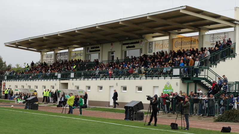 Lázár kedvenc városában az energiaárak miatt bezárták a stadiont, visszalép a focicsapat