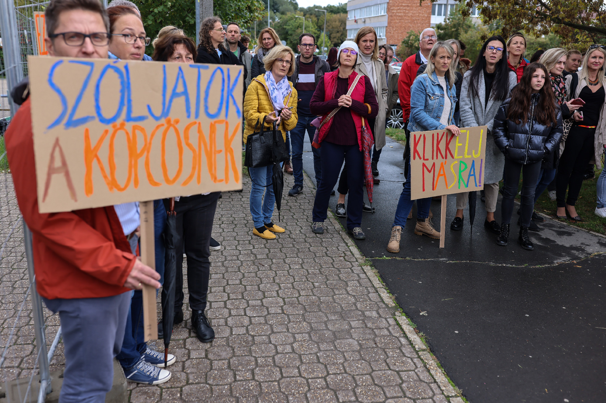 Gödöllői iskolabotrány: tüntetnek a szülők