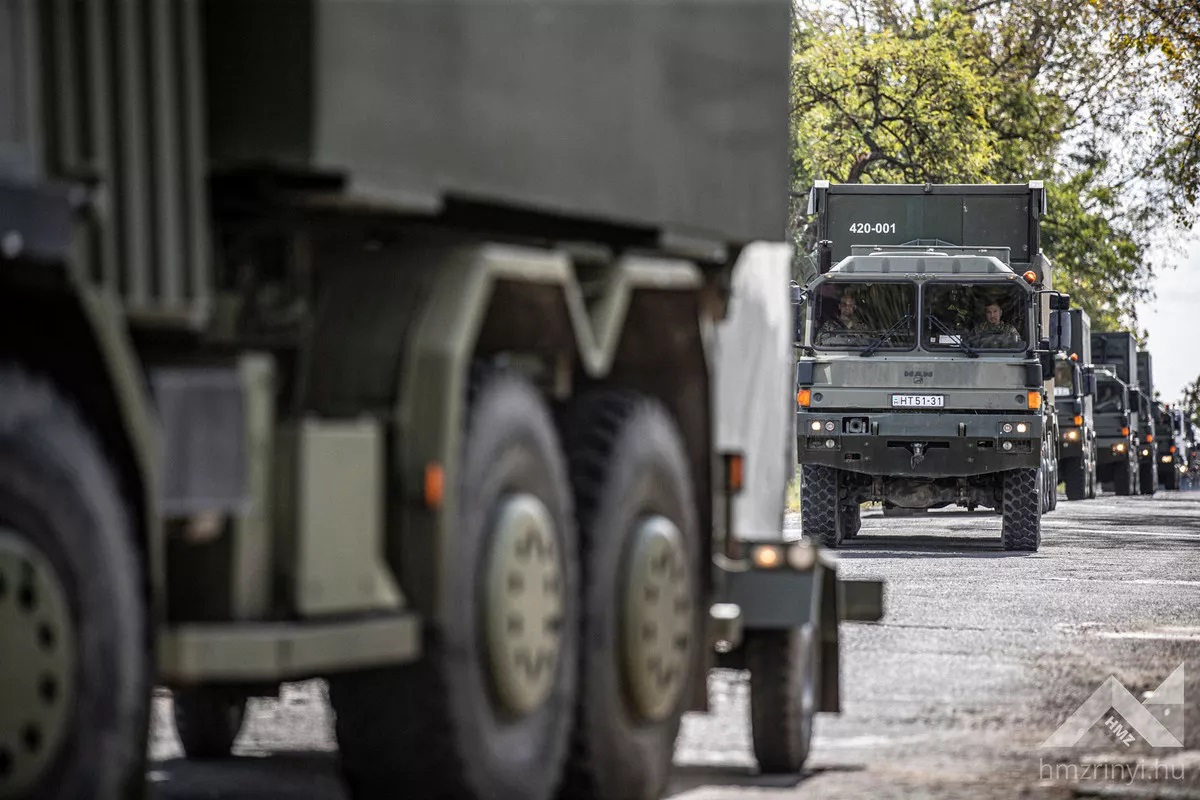 Katonai konvojok fognak vonulni az országban