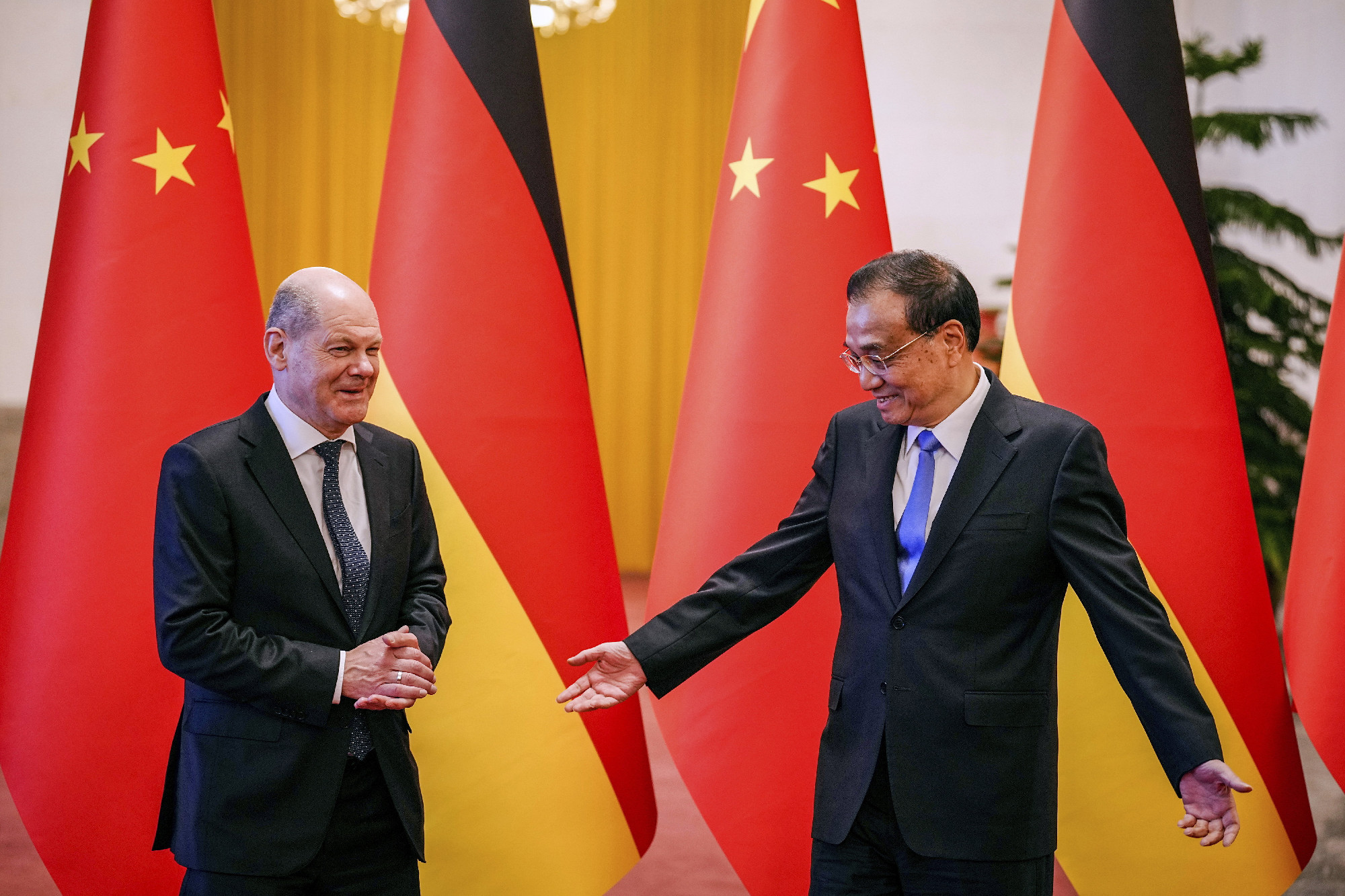 Scholz: Kína gyakoroljon nyomást az oroszokra a háború befejezése érdekében