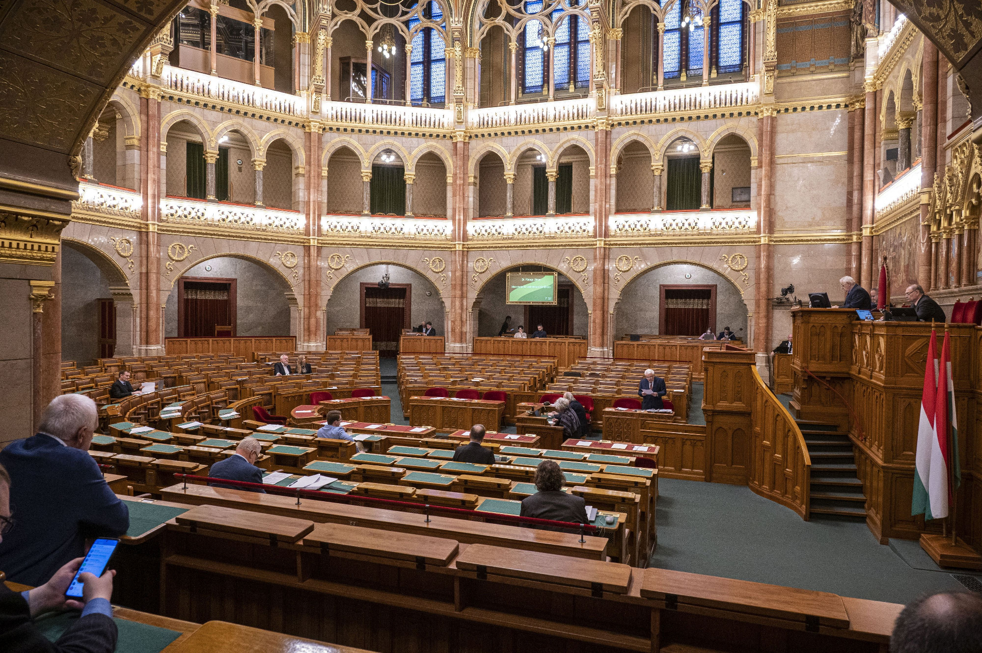 Ismét éjszakai parlamenti ülésre készül az ellenzék
