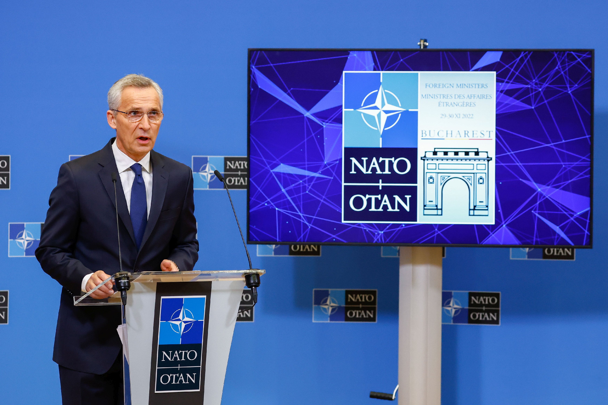 „A NATO nem engedheti meg Vlagyimir Putyin orosz elnöknek, hogy győzzön”