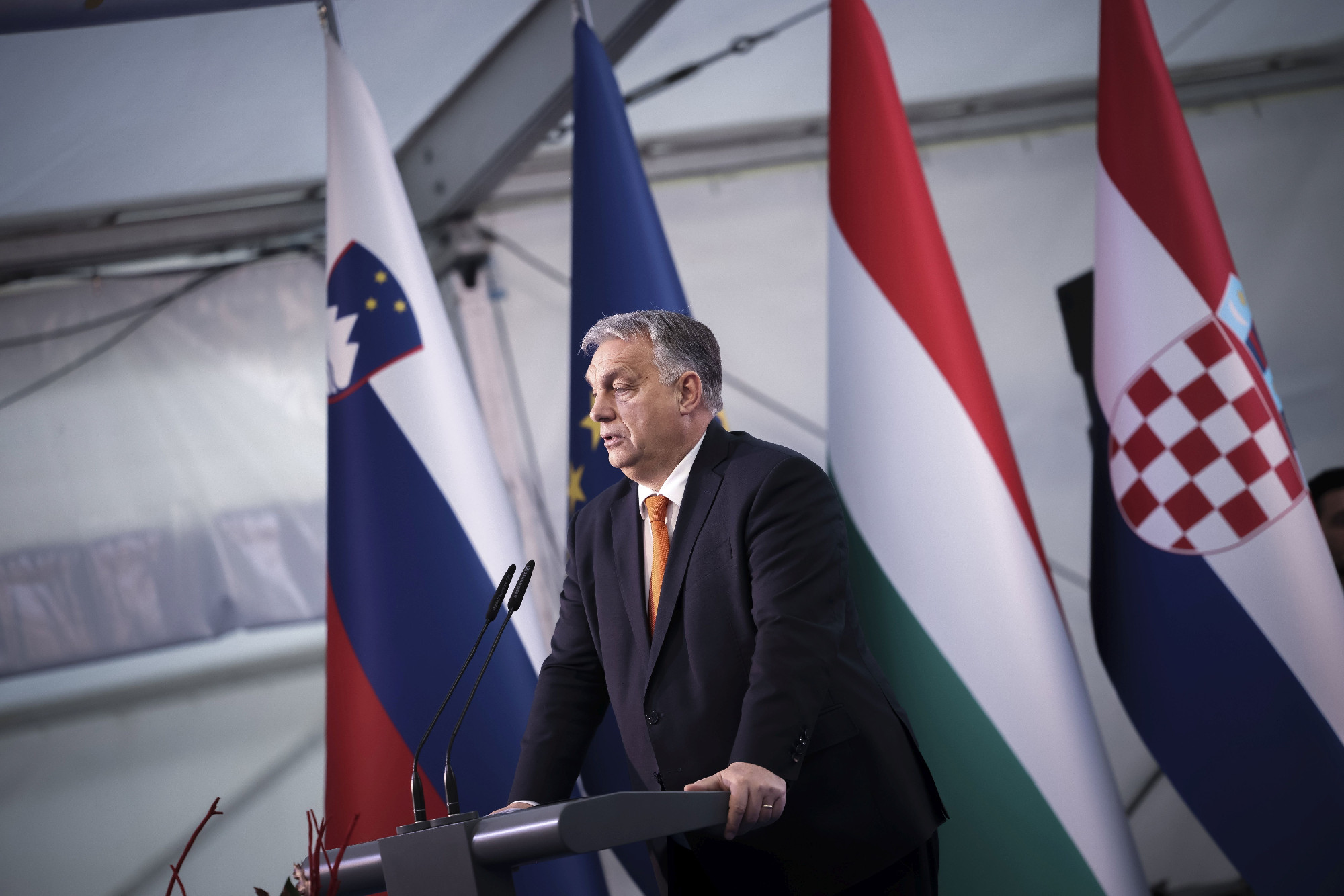 Orbán Viktor: A jövőbe vetett reményt is szimbolizálja az energetikai infrastruktúra összekötése