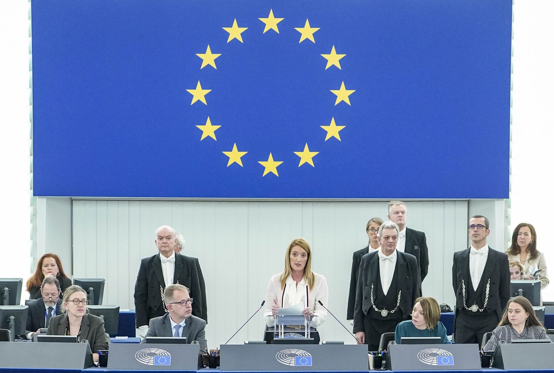 Egyre nagyobbra nő a korrupciós botrány az Európai Parlamentben