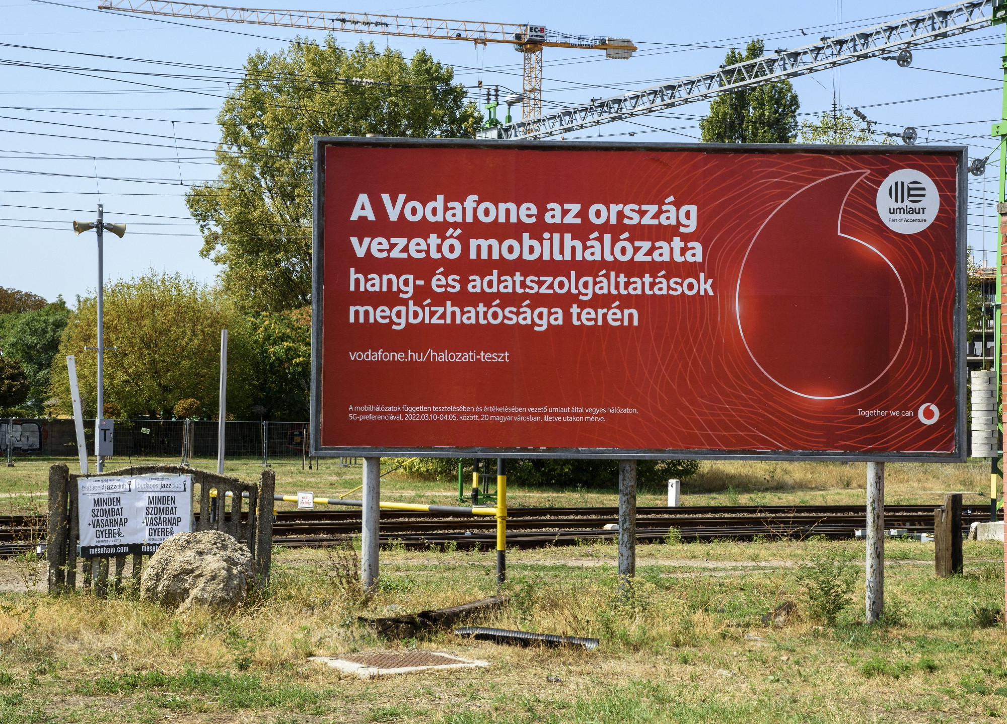 Nem vizsgálhatja a versenyhivatal a Vodafone megvásárlását