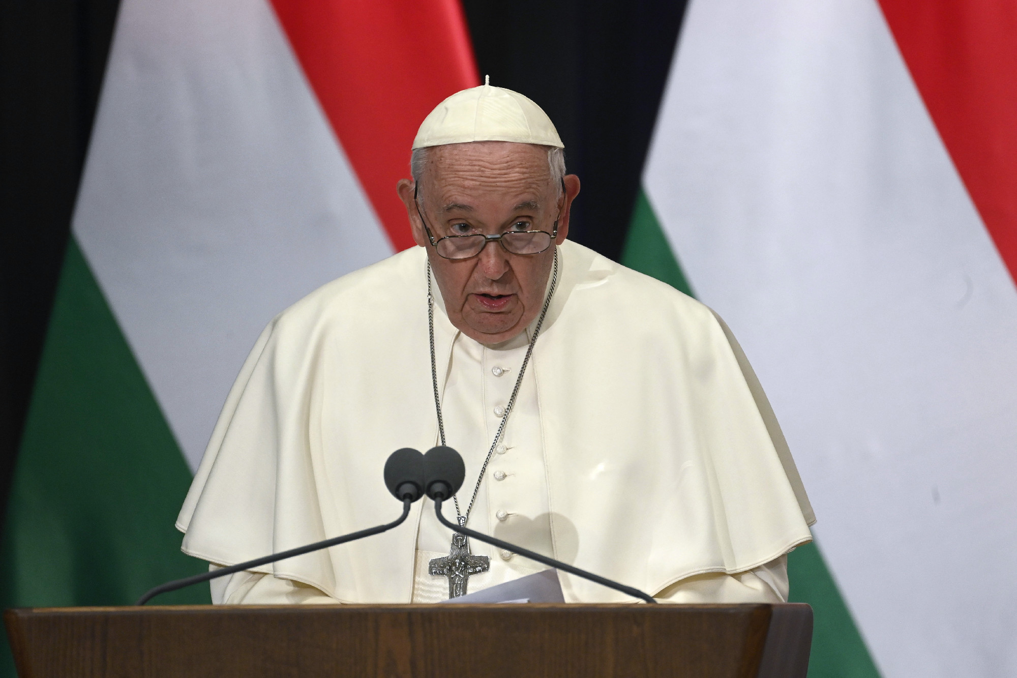 Ferenc pápa: A háború szólistái törnek utat maguknak